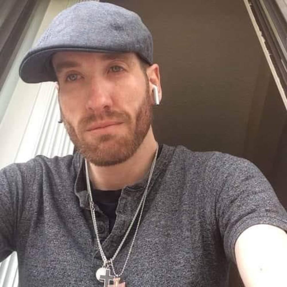 Meet your Posher, Corey